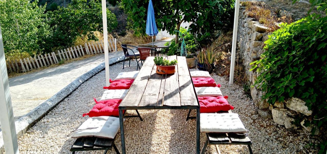 La Casa Del Agua Guest House Montefrio Bagian luar foto